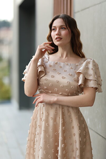 SEVGİHELLAÇ SHİNE KARE YAKA MİDİ BOY SATEN ABİYE