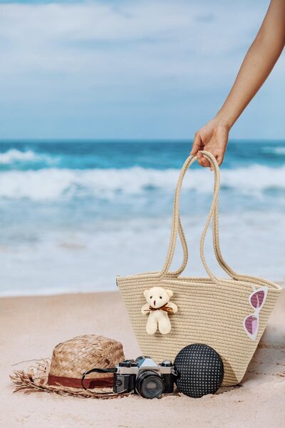 ALAS GEANTA DE UMAR PAELA CREAM PLAJA CU URCI