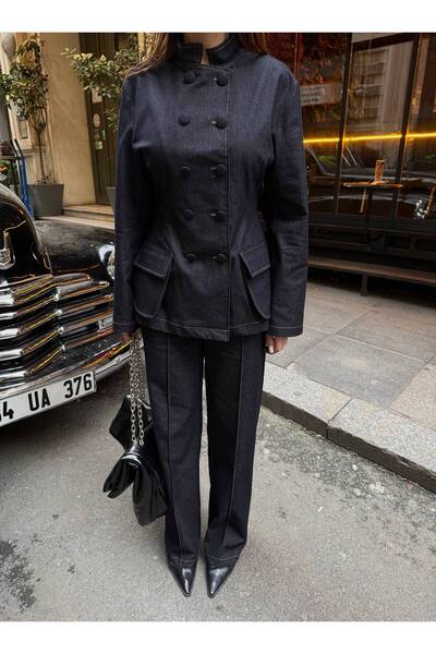 Julidress بدلة دنيم فاخرة باللون الأزرق الداكن مع سترة مزينة بأزرار وبنطلون