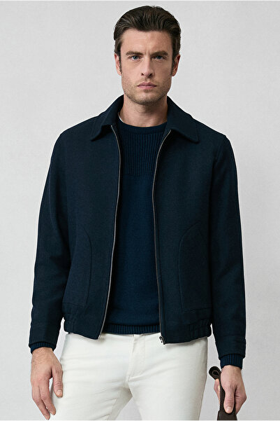 Kiğılı معطف بياقة قميص ذو قصة عادية