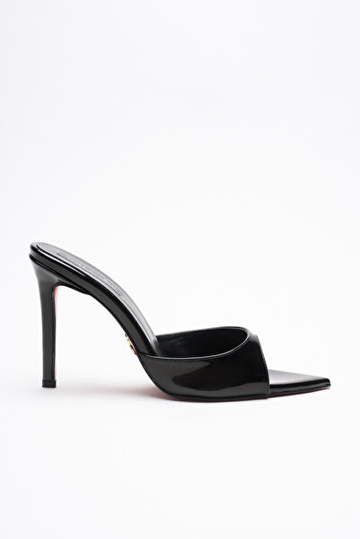 Ayakkabı Ateşi Жіночі туфлі на тонкому каблуці з гострим носком Sona Чорні ла...