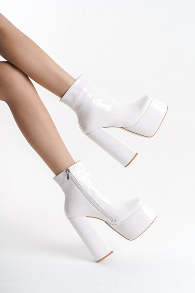 Ayakkabı Ateşi Cizme de dama din piele lacuita alba cu platforma inalta - Eco...