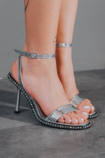 Ayakkabı Ateşi Срібні крокодилові жіночі туфлі на підборах з камінням, спеціа...