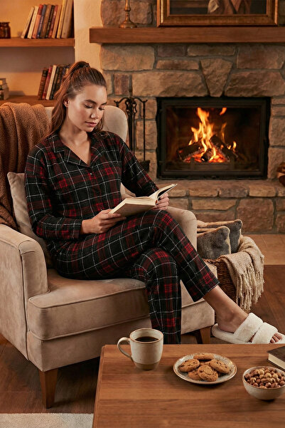 Lela Піжамний комплект з візерунком, еластичним поясом і тканим коміром ПІЖАМ...