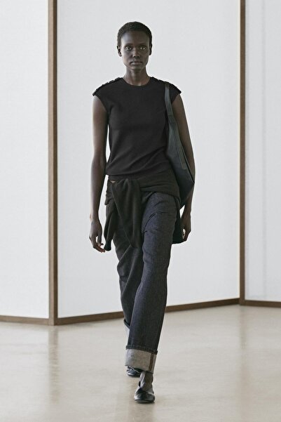 Massimo Dutti Düşük kollu düğme detaylı tişört