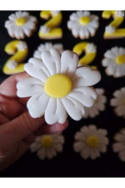 Mimosa Bakery Papatya ve 2 Yaş Şeker Hamurlu Butik Kurabiye-20 Adet