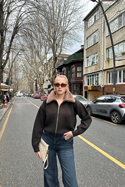 lizge giyim YAKA KÜRK DETAY TRIKO HIRKA