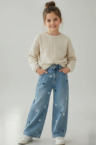 BOBBY JR KİDSWEAR Детско бельо за момичета с дантелени детайли в цвят екрю