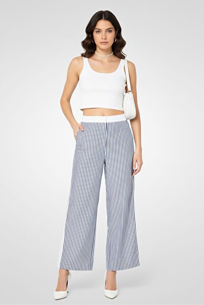 Karl Lagerfeld بنطلون نسائي مخطط بقصة عادية وساق مستقيمة، أزرق