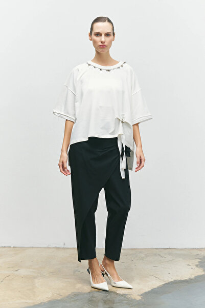 BİZE Yakası Taşlı Bluz