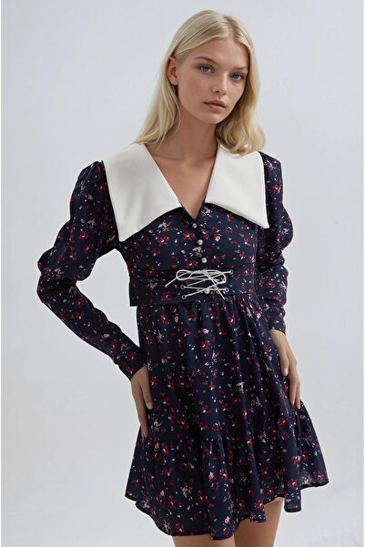 Lijuri Rochie cu flori guler tip Peter Pan cu detaliu de legare 2012