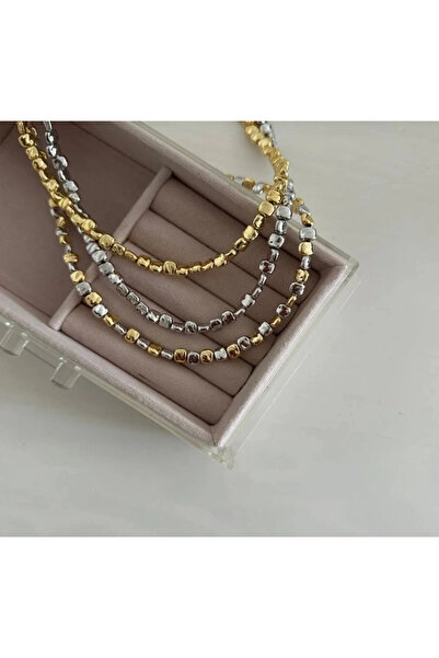 Butik قلادة مكعبة من سلسلة في آي بي دوريكا