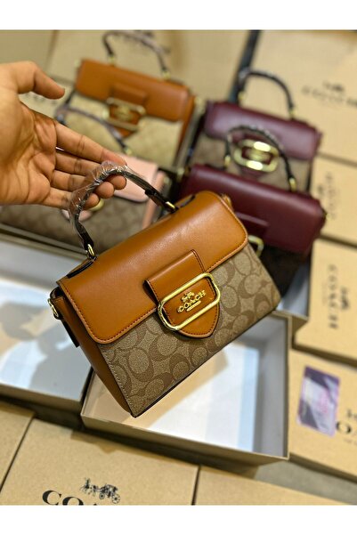 GGGG Bags with their accessories