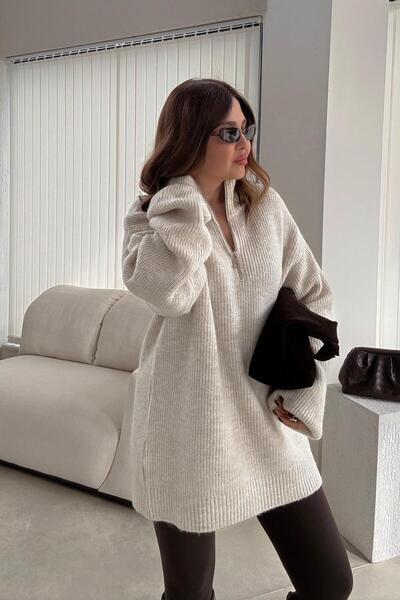 ELVAN TOLON Beige Zippered Mock Neck Sweater