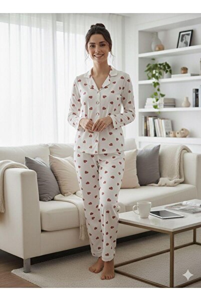 trendmodaal طقم بيجامة أحمر بنقشة قلوب وأزرار