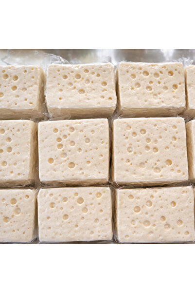 Gülşen Hanım'ın Çiftliği Sert İnek Beyaz Peynir 500 Gram