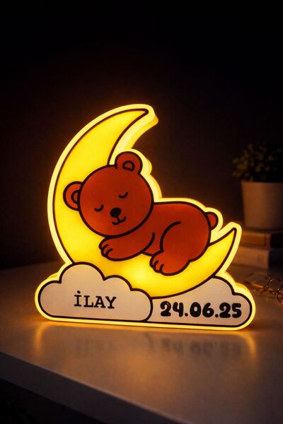 Exyrio İsimli & Tarihli Ay Üzerinde Uyuyan Ayıcık LED Gece Lambası – Kişiye Özel