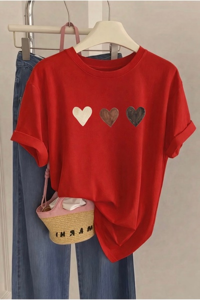 FUFLUNS Heart-Printed Oversized Women's Crewneck T-Shirt