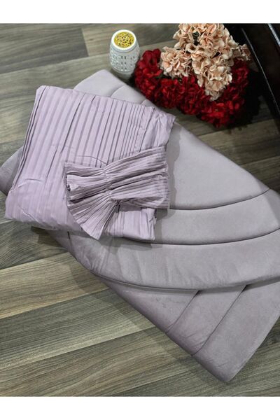 GENERAL Foam prayer mats with a pleated prayer sheet: comfort in prostration…...