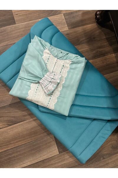 GENERAL Foam prayer mats with a pleated prayer sheet: comfort in prostration…...