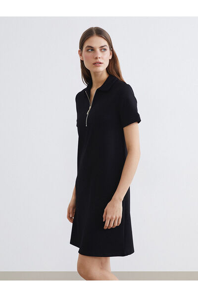 LC Waikiki Rmz Gi̇yi̇m Farkiyla Devrik Roba Yaka Soft Touch Dress