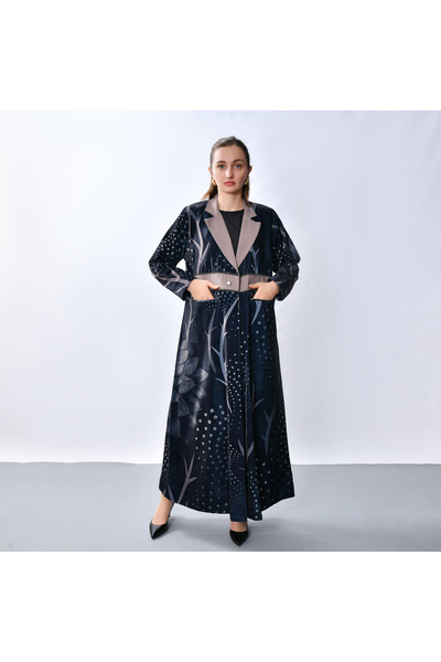 HAWRAA ABAYA An abaya with a sophisticated artistic blazer design, crafted fr...