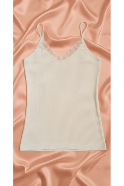 Berrak V Yaka Dantel detaylı Kadın Atlet