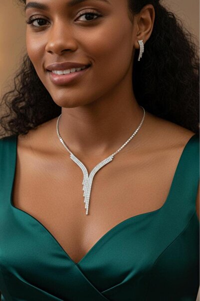 Valmont Taşlı Şık V Su Yolu Kolye ve Küpe Takı Seti - Düğün, Kına, Nişan, Gel...