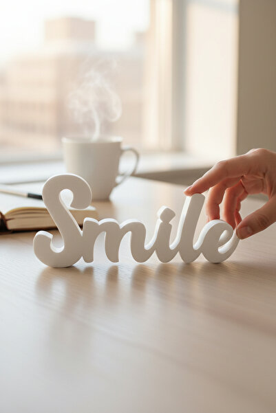 ecolia store Dekoratif "Smile" Yazısı - Beyaz Minimalist Masa Üstü Obje - 3D ...