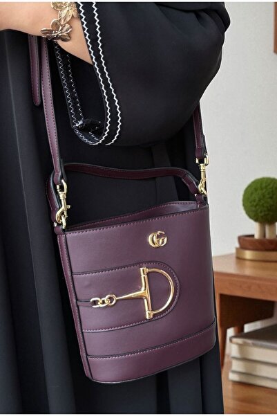 Generic Women's shoulder bag with accessories