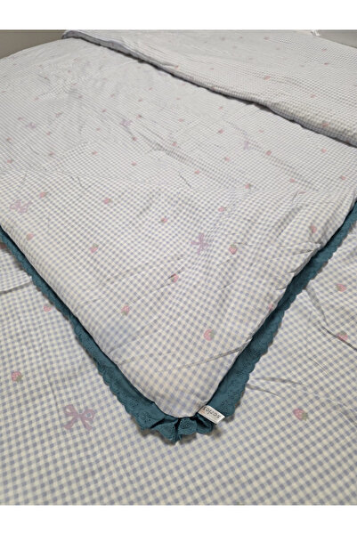 FIONNA.RO Decorative Stripe Quilt 200x230cm - Blue Checks with Bows and Straw...