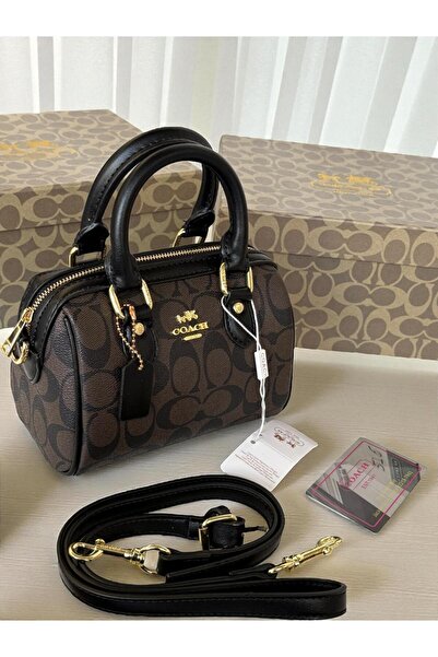 Generic شنطة كتف نسائية مع ملحقاتها