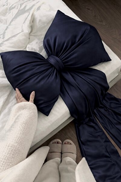 Cherry Bloom Cotton Бавовняна сатинова подушка з бантиком