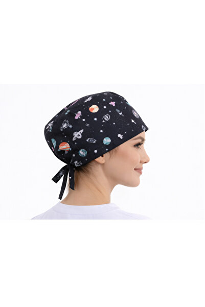 AYSİMA MEDİKAL Desenli Cerrahi Bone – %100 Pamuk – Ayarlanabilir Bağlamalı – Nefes Alan – Unisex