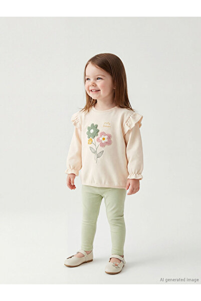 LC Waikiki طقم سويت شيرت وبنطلون ضيق للفتيات الصغيرات من Özmarka New Season ب...