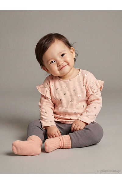 LC Waikiki Pink Crew Neck Baby Girl T-Shirt and Leggings