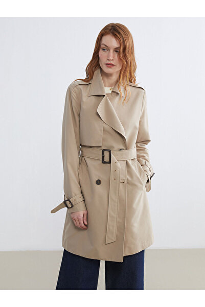 LC Waikiki Bej Kruvaze Yaka Kemerli Kadın Trençkot