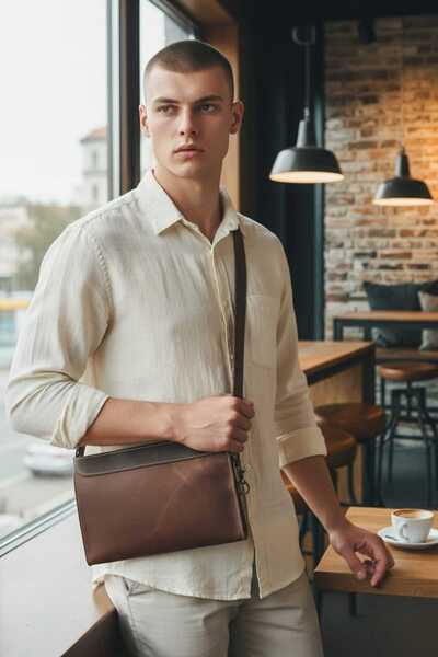 DEDE Hakiki Deri Unisex El ve Askılı Çanta – El İşçiliğiyle Üretilmiş Zamansı...