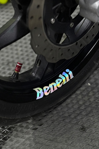 Banxtre مجموعة ملصقات حروف داخلية للعجلات من بينيلي (4 قطع) لمجموعة محركات بي...