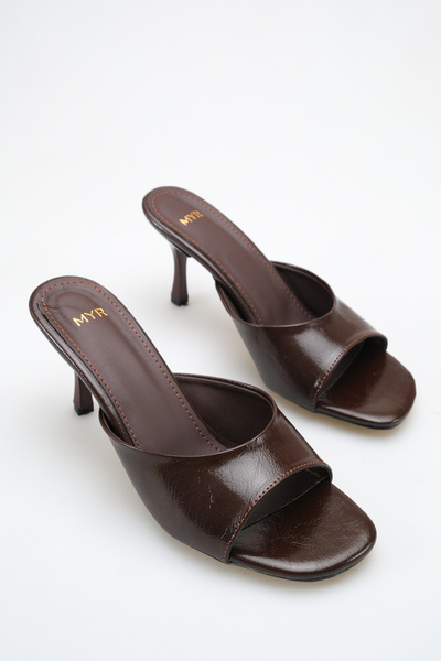 meyra'nın ayakkabıları Women's Heeled Sandals Bitter Brown Yanki