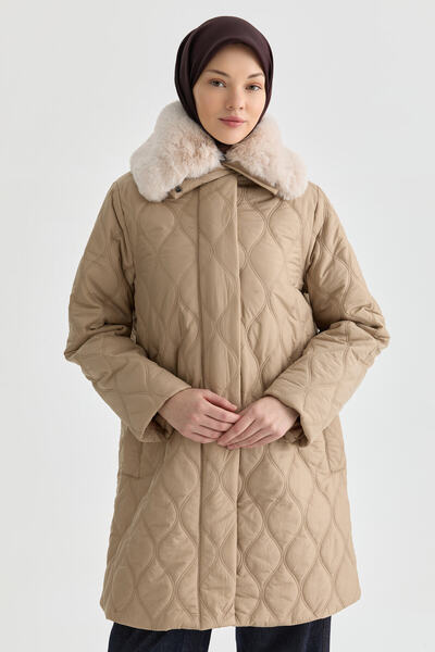 Tuğba Yakası Kürk Detaylı Kaban - Taş