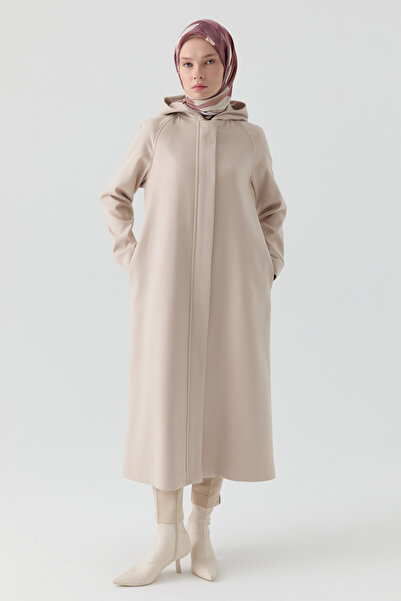 Tuğba Rüzgarlık Detaylı Patlı Kaban - Bej