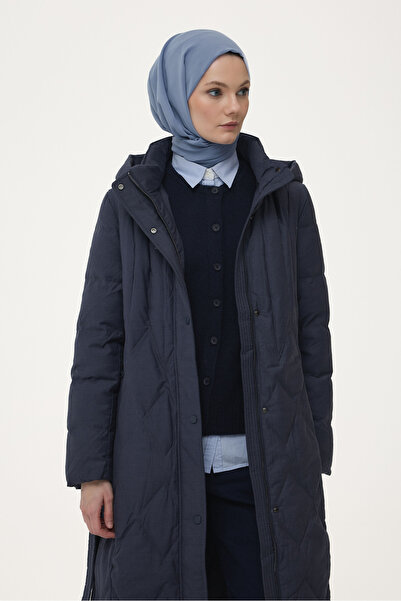 Tuğba Baklava Desenli Kaz Tüyü Kaban - Lacivert