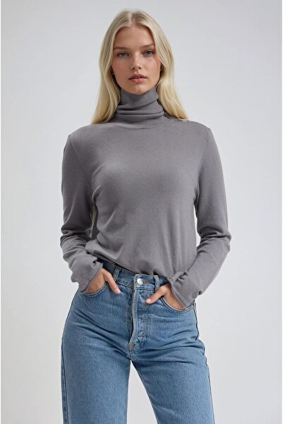 Lijuri Soft Fabric Turtleneck Knitwear Sweater 1404
