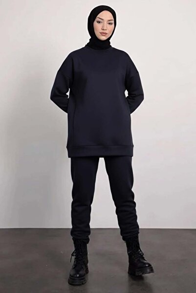 Tesettür Diyarı Γυναικείο Χειμερινό Αθλητικό Σετ Χιτζάμπ με Λεπτομέρεια Ριγέ ...