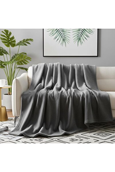 AL SAHIR GARMENT INDUSTRY L.L.C Single Fleece Blanket 150 x 200 cm – Soft & Warm Lightweight Plain Blanket for All Seasons, Cozy M