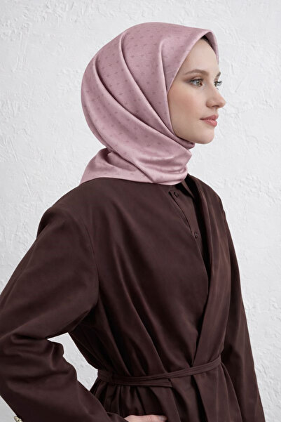 Armine Eșarfă din mătase pură Jacquard Tivil 2002 - 29 Model Monogramă Pudra