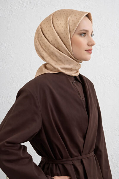 Armine Jacquard Tivil Pure Silk Scarf 2002 - 32 Honey Foam Monogram Pattern