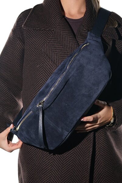 LuviShoes حقيبة الجسم النسائية من الجلد الطبيعي باللون الأزرق الداكن من SOLA