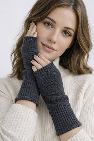 Wega Moda Women's 1 Pair of Winter Fingerless Knit Gloves – Short Model with ...